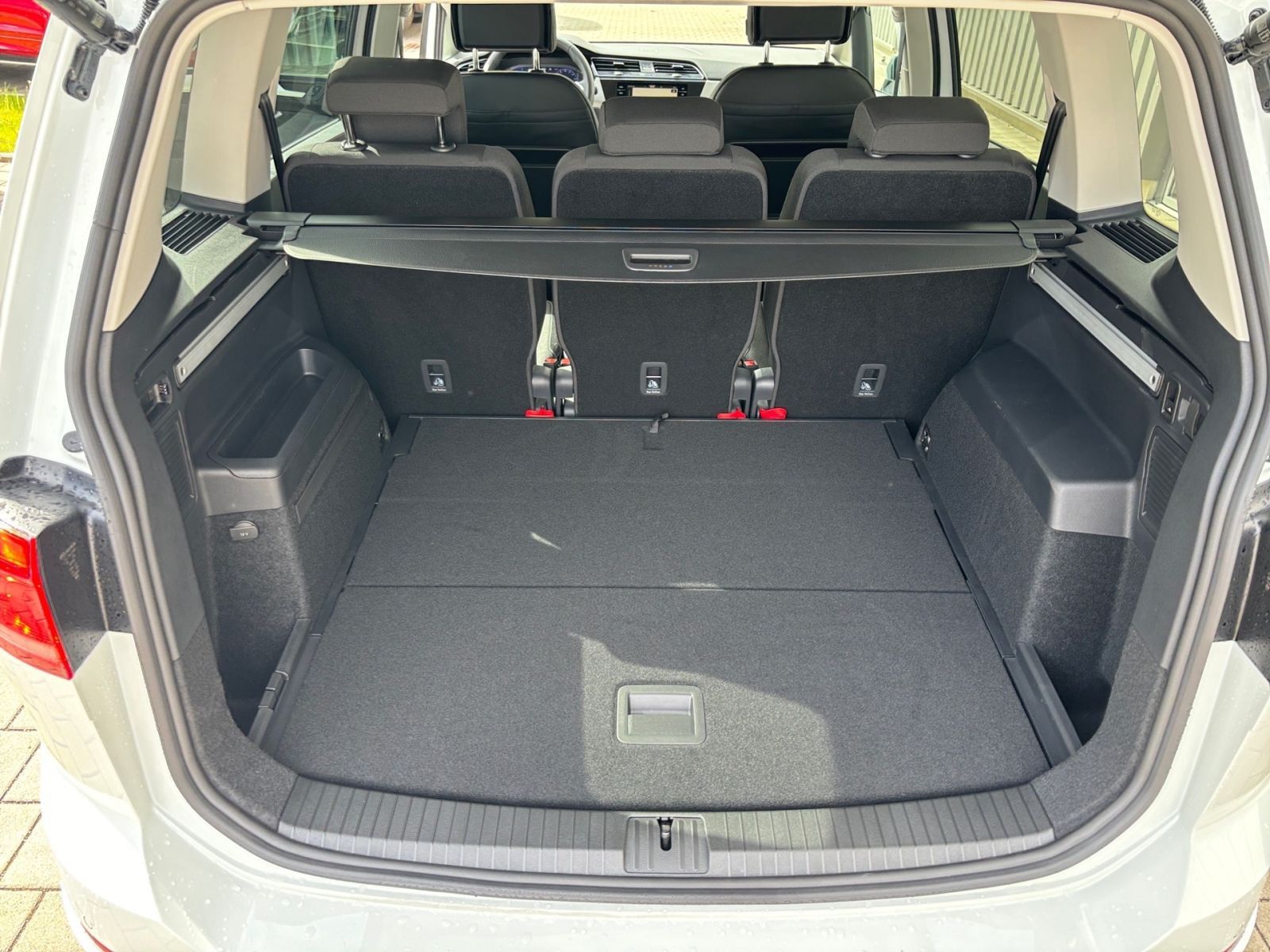 Fahrzeugabbildung Volkswagen Touran Comfortline 2,0 l TDI SCR 110 kW (150 PS)