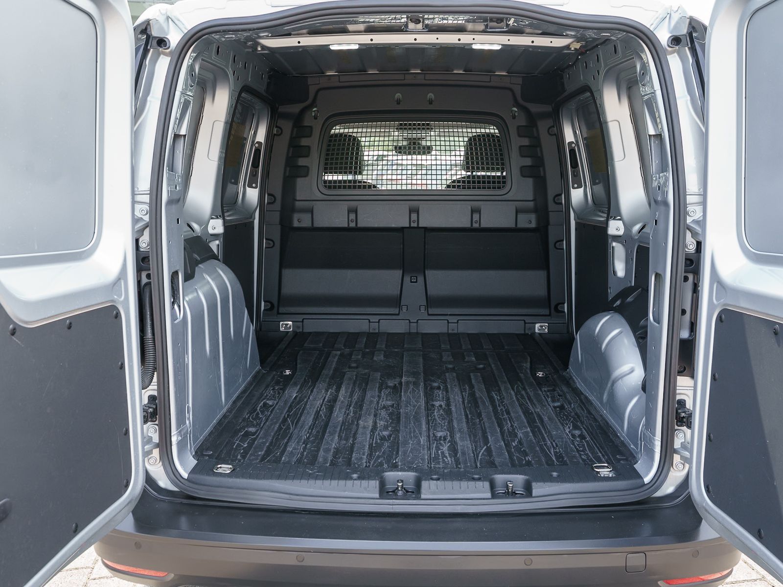 Fahrzeugabbildung Volkswagen Caddy Cargo 1.5 TSI Navi DAB+ SHZ Rückfahrkamera