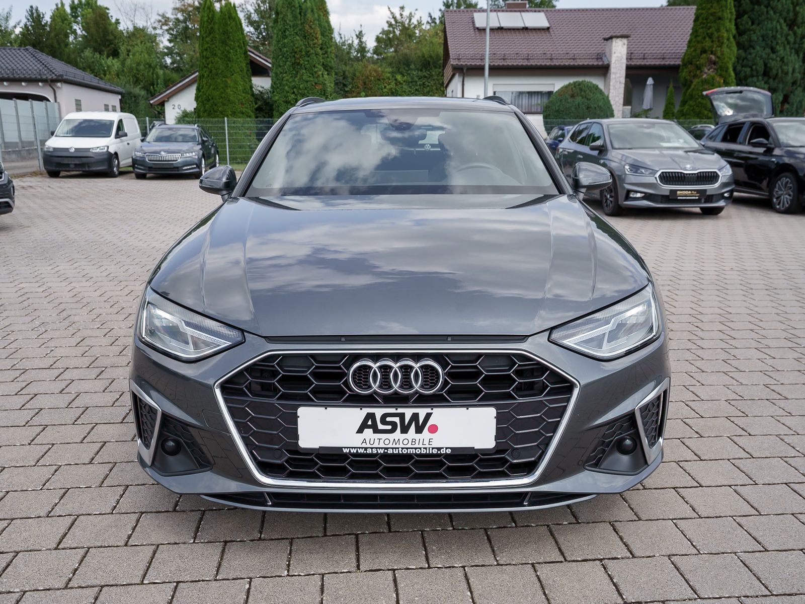 Fahrzeugabbildung Audi A4 Avant Sline 35TDI Stronic Navi LED PDC SHZ VC