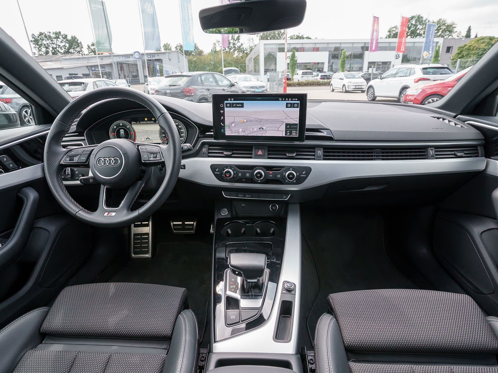 Fahrzeugabbildung Audi A4 Avant Sline 35TDI Stronic Navi LED PDC SHZ VC