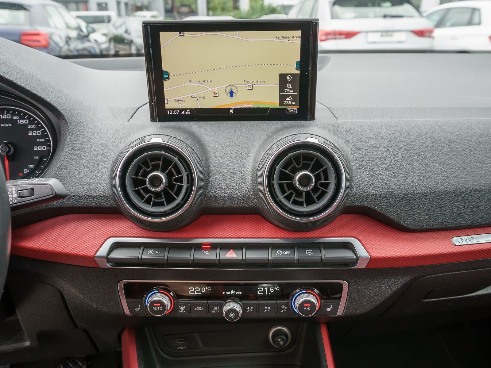 Fahrzeugabbildung Audi Q2 30TDI sport Navi LED GRA SHZ PDC