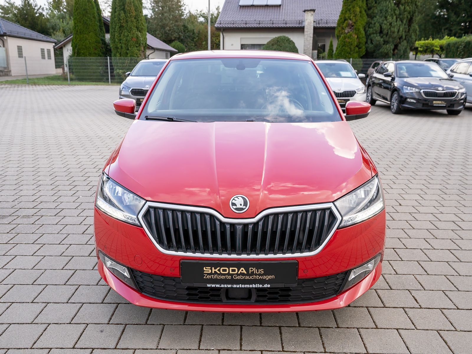 Fahrzeugabbildung SKODA Fabia 1.0 TSI Clever PDC v/h Sitzheizung ACC