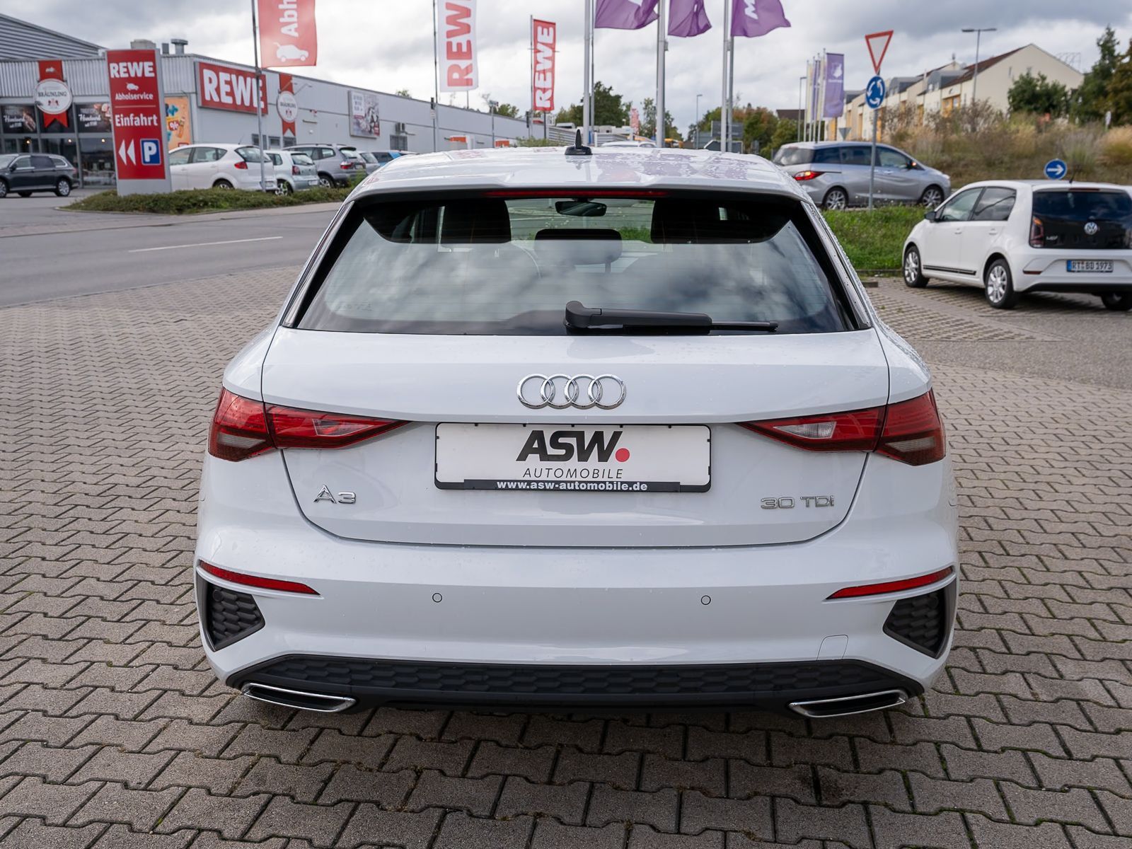 Fahrzeugabbildung Audi A3 Sportback Sline 30TDI 6-Gang LED Navi SHZ VC