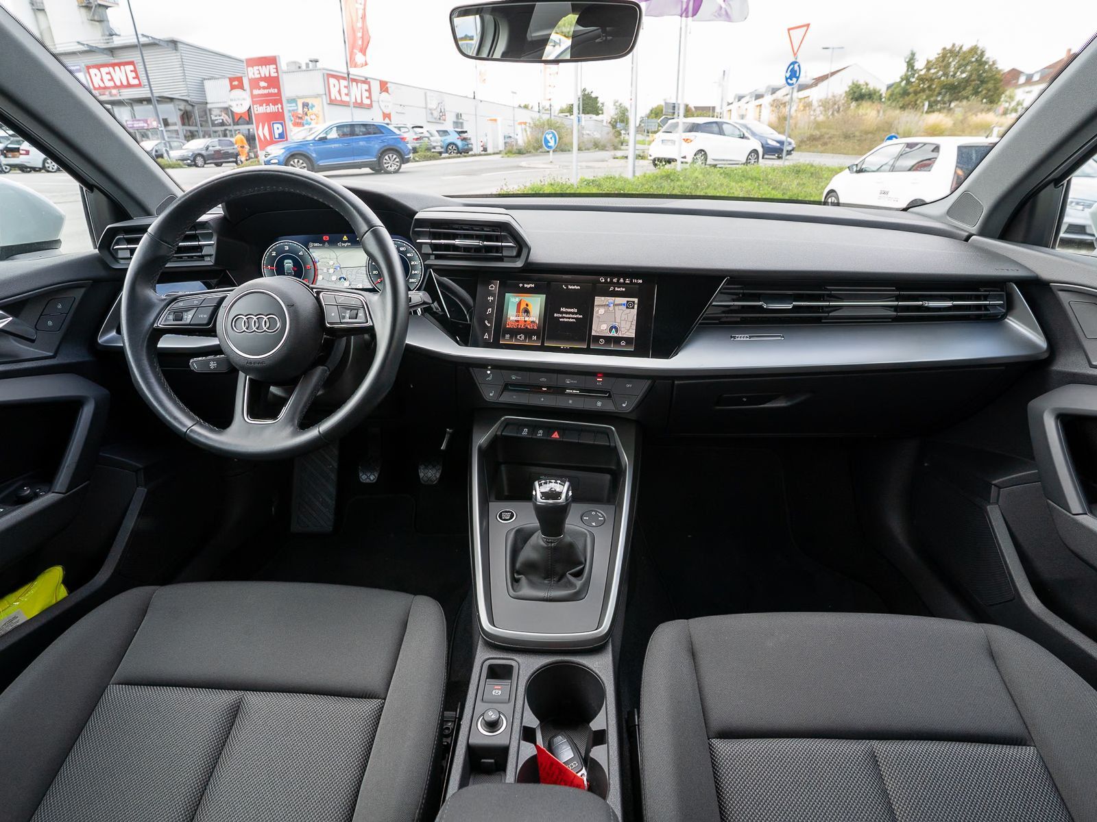 Fahrzeugabbildung Audi A3 Sportback Sline 30TDI 6-Gang LED Navi SHZ VC