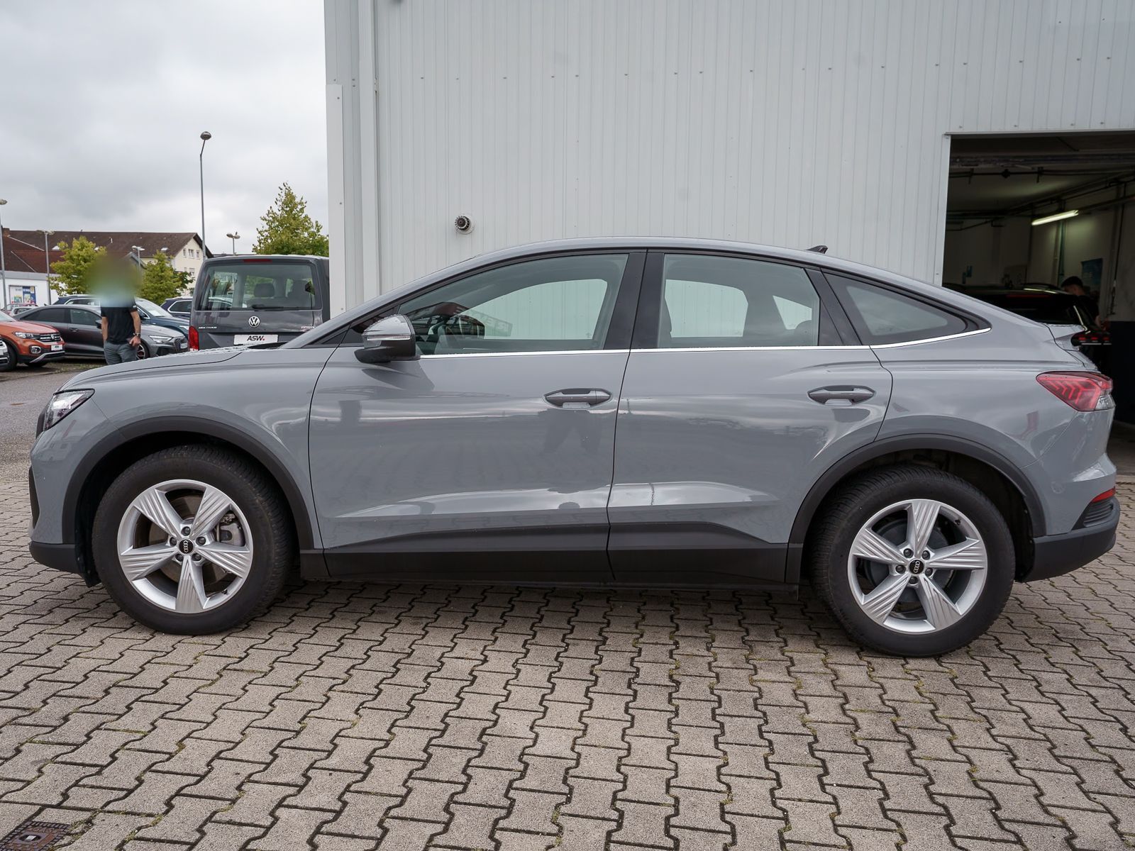 Fahrzeugabbildung Audi Q4 Sportback 40 e-tron LED Navi SHZ Tempomat