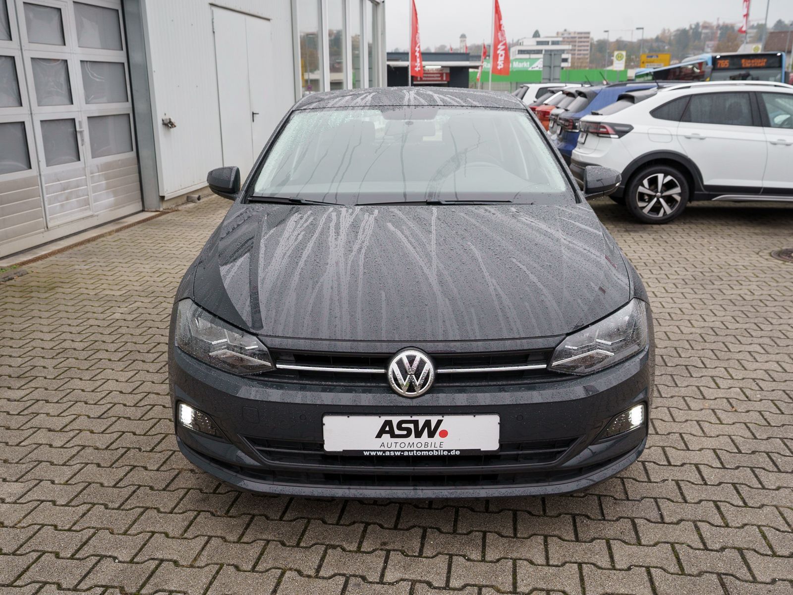 Fahrzeugabbildung Volkswagen Polo Comfortline 1.0MPI Navi PDC Blind-Spot