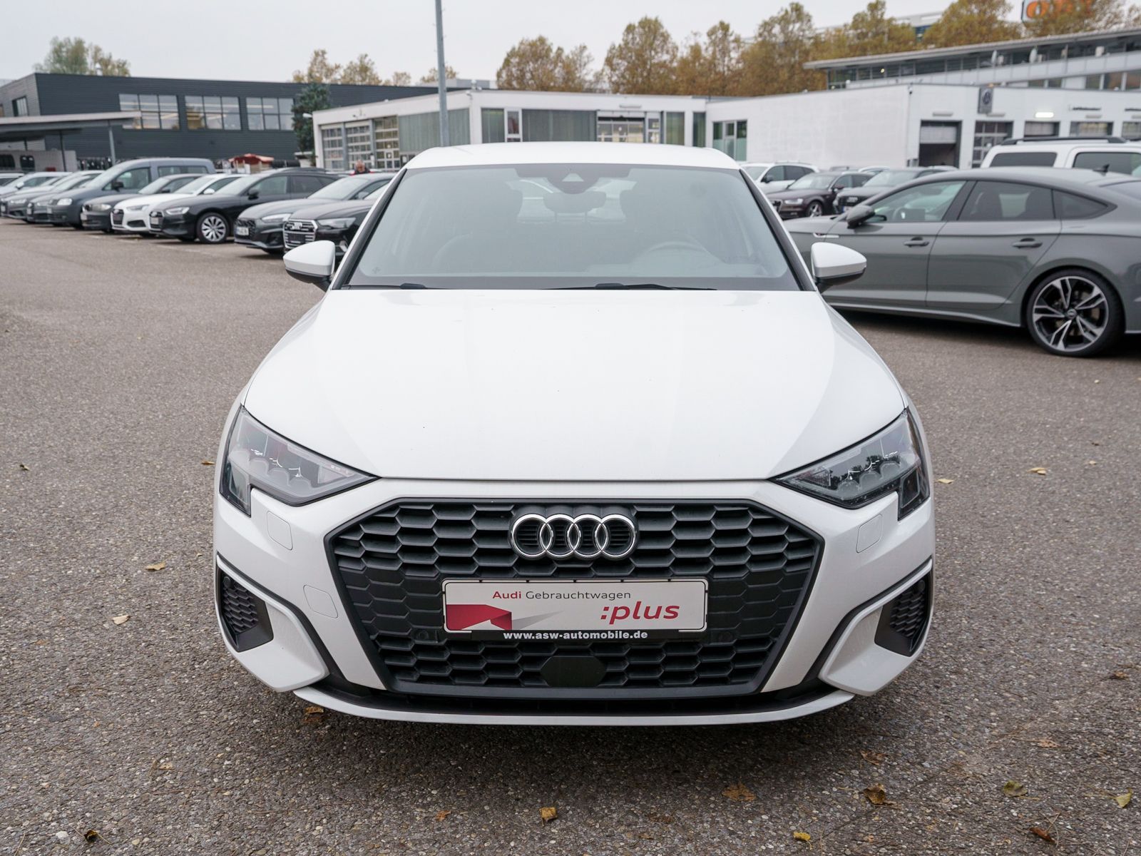 Fahrzeugabbildung Audi A3 Sportback 40TFSI e Stronic LED SHZ PDC GRA