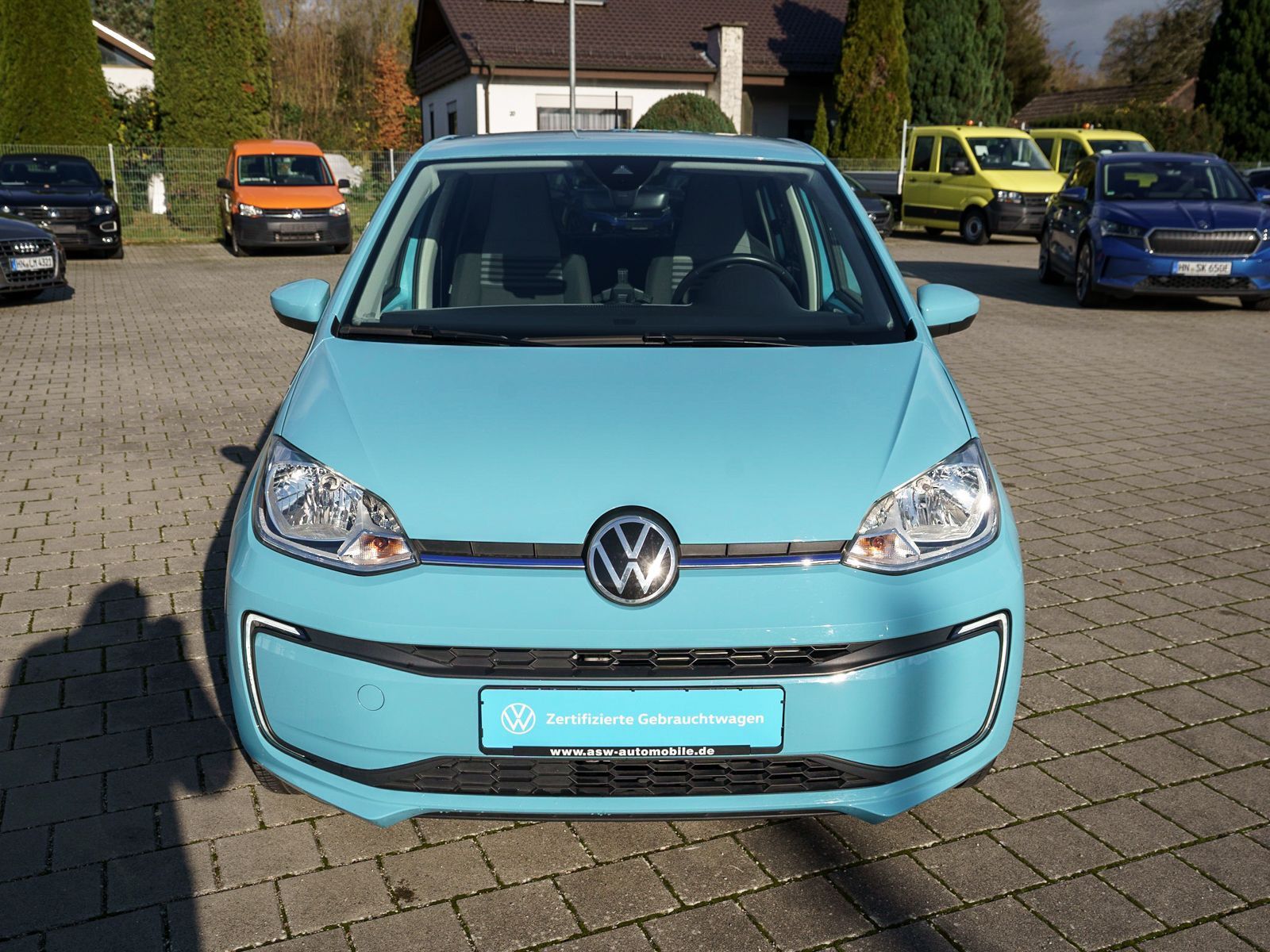 Fahrzeugabbildung Volkswagen e-up! Move Klimaautomatik PDC RFK Maps+More