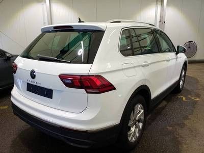 Fahrzeugabbildung Volkswagen Tiguan Life Move 1.5TSI LED NAVI RFK PDC SHZ ACC