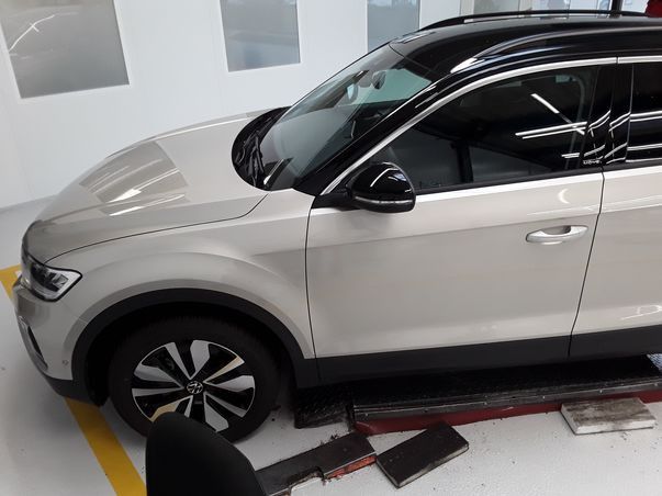 Fahrzeugabbildung Volkswagen T-Roc Move 1.0TSI LED Navi ACC PDC Standheizung