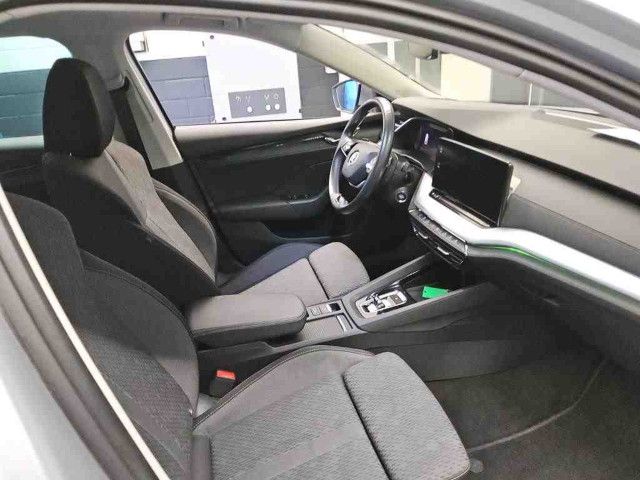 Fahrzeugabbildung SKODA Octavia Combi Clever 2,0 TDI DSG NAVI AHK PANO