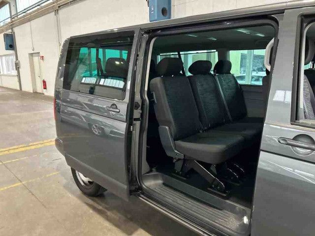 Fahrzeugabbildung Volkswagen T6.1 Caravelle Comfortline LR 2.0TDI DSG 9Sitzer