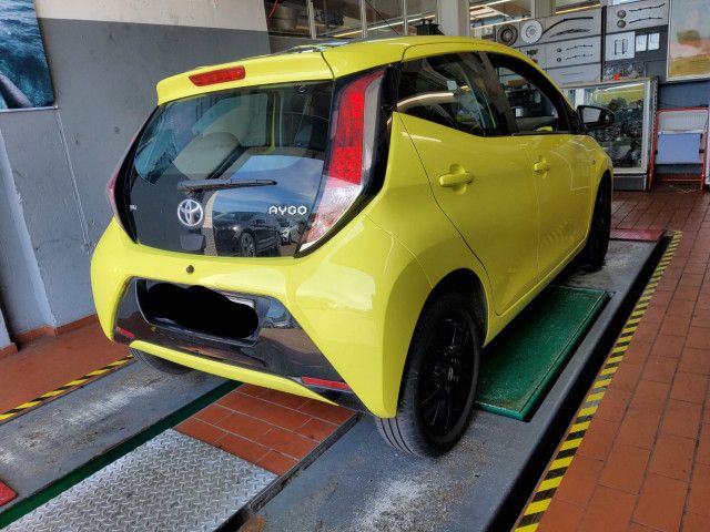 Fahrzeugabbildung Toyota Aygo 1.0 x-cite Klimaanlage Rückfahrkamera